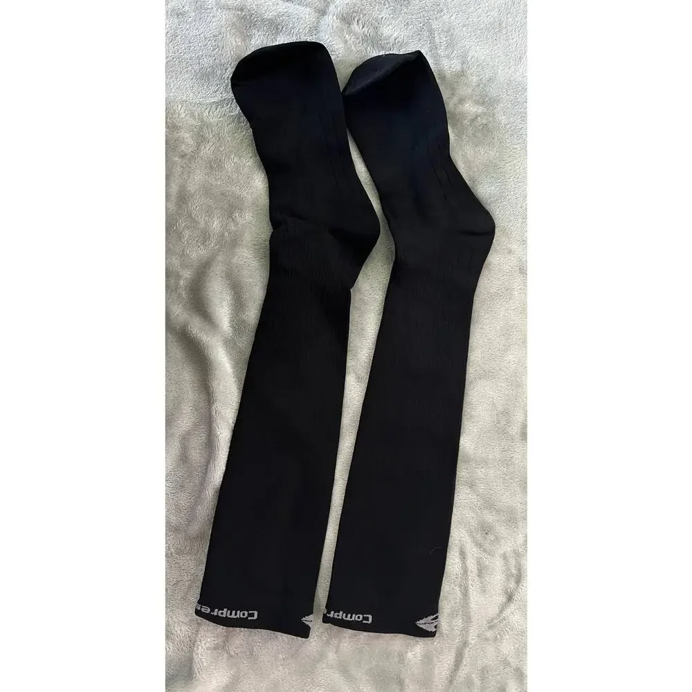 CompressionZ Compression Socks For Men & Women - Picture 3 of 5